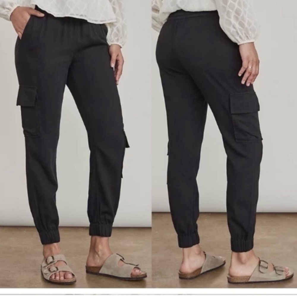 Elizabeth and James Joggers in Black (Size XL)